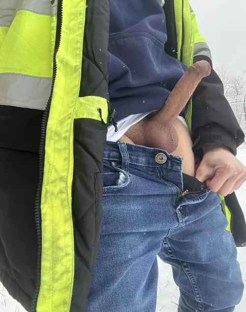 Snow turns me on by Stonertheloner