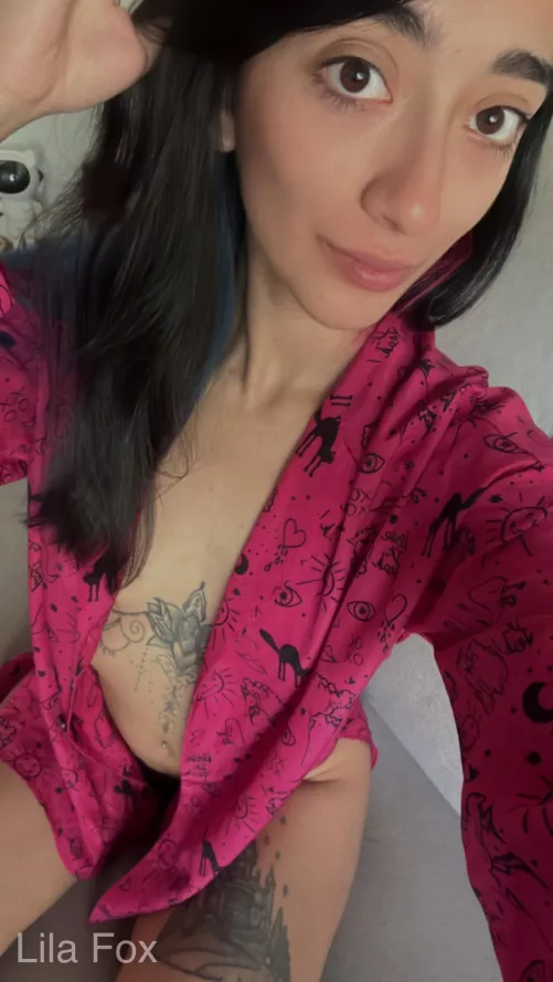 so i'll wait for u at home love by Lila_Fox_00