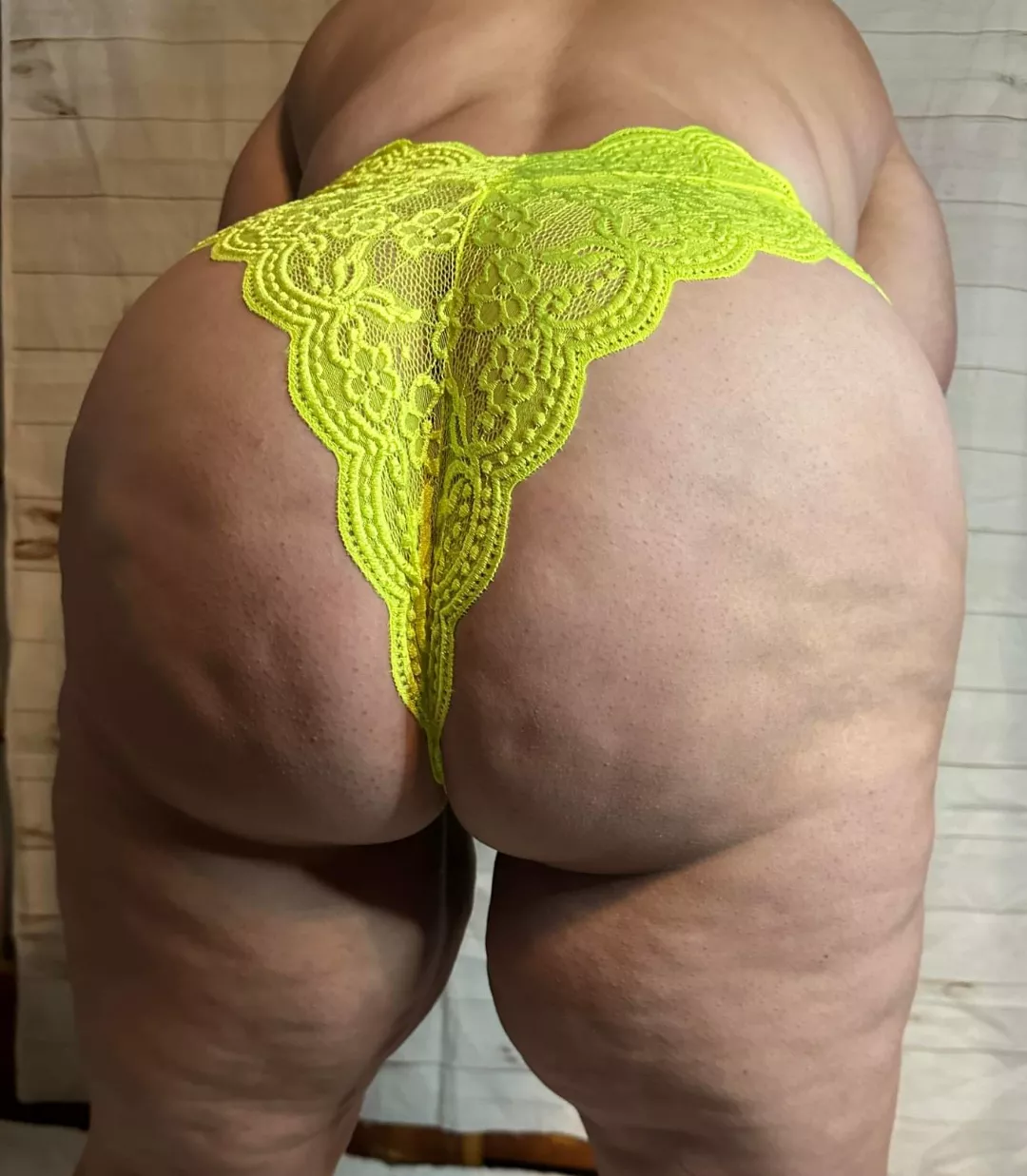 Someone told me I had the perfect ass for face sitting posted by abigailgray256