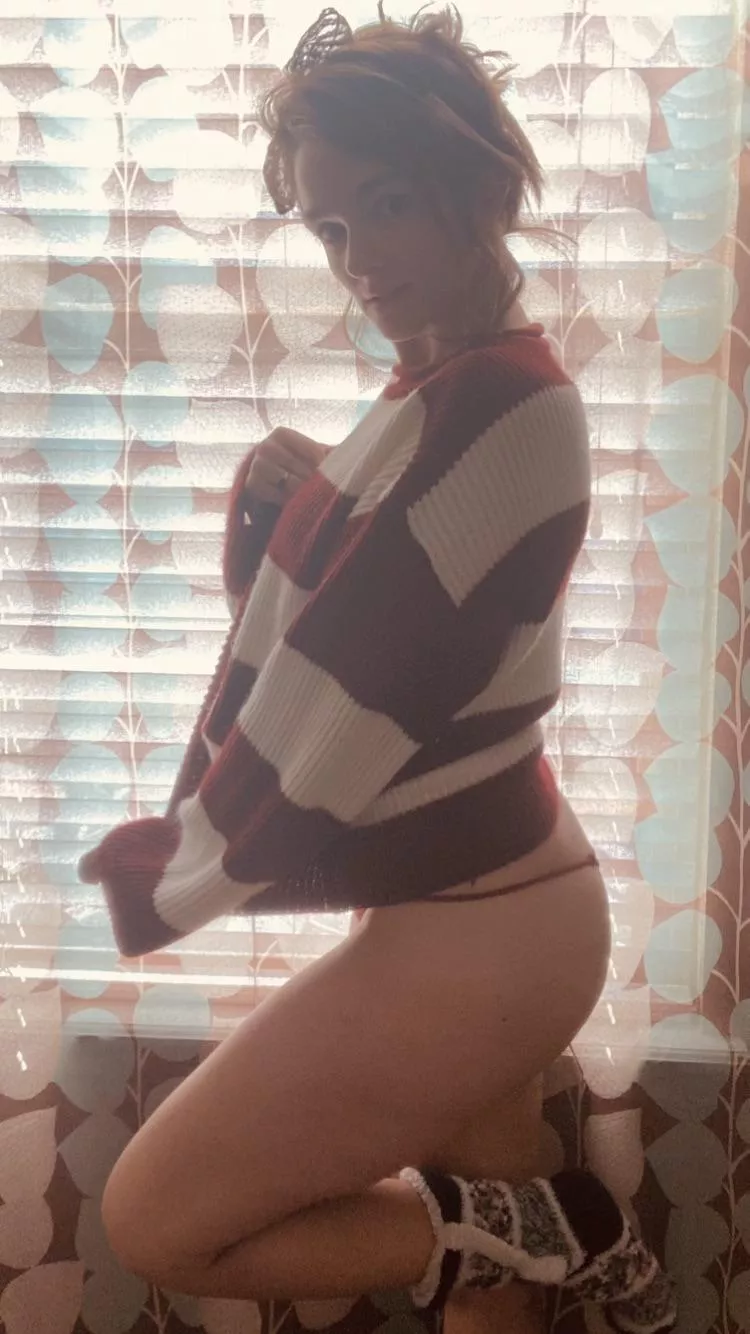 The cute Neighbor housewife you’re always catching a glimpse of outside his home alone. posted by New-Panda-4202