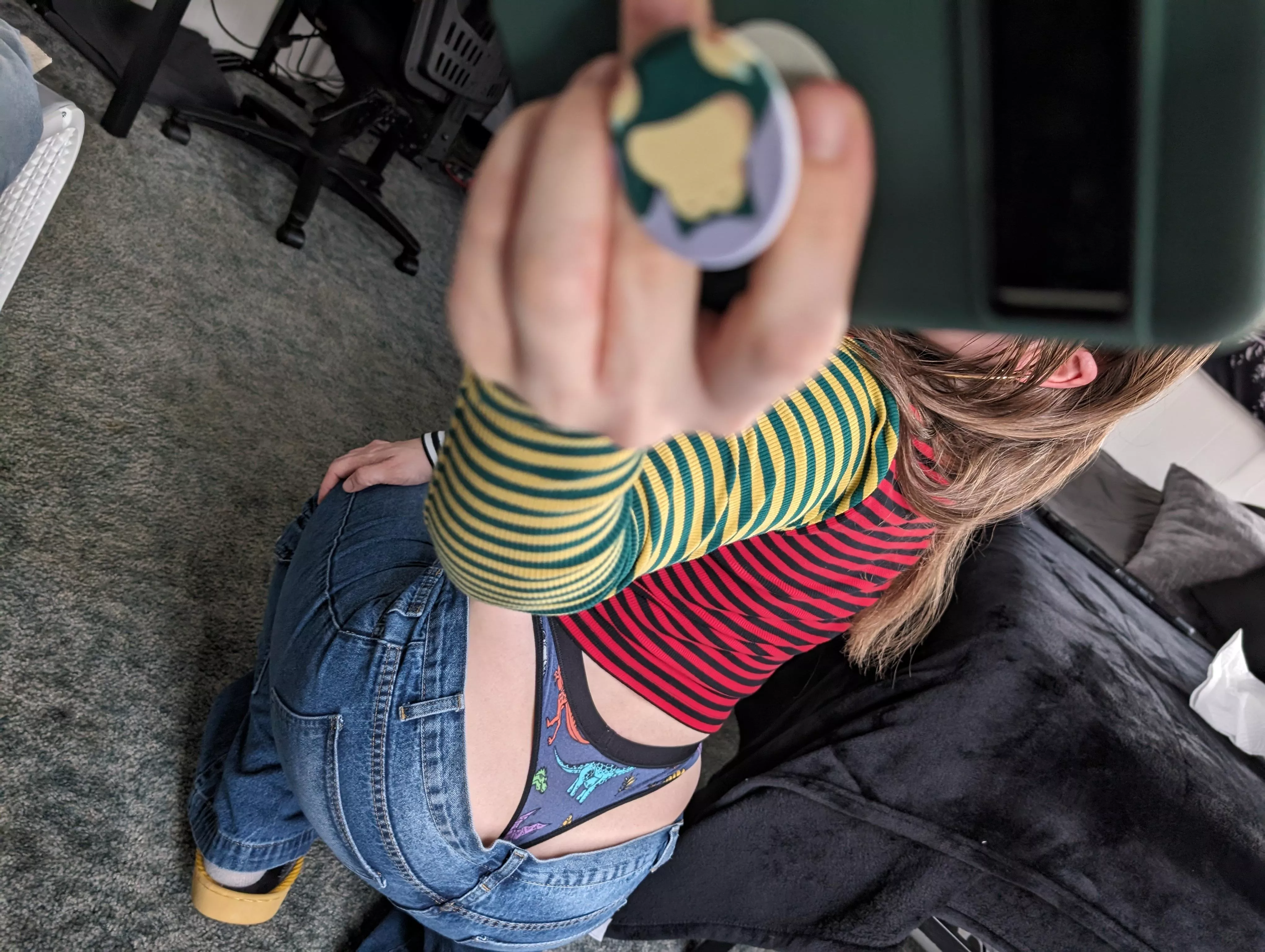 Very durable panties posted by SisterSleeze