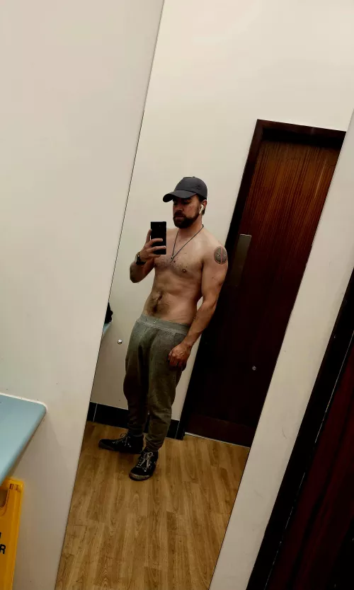 Who doesnt love grey jogger season 😉 by MindofMark95