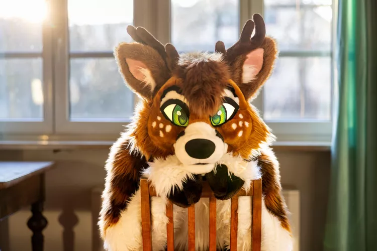 Would you like to hang out with @Nico_deer? (found on Twitter) by Dragoniel