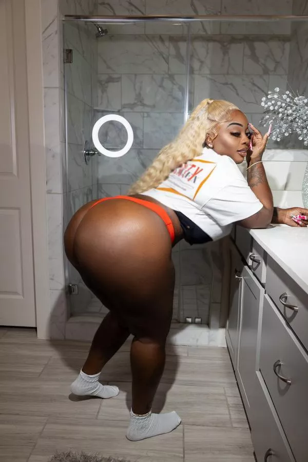 Would you like to hit some slaps? posted by JoyceBridges5