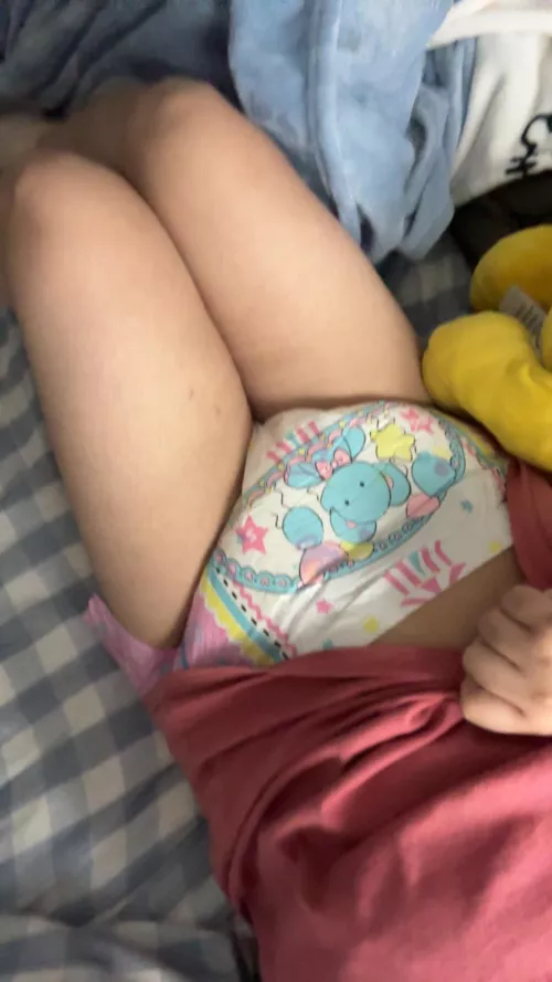 ahhhh issa elephant 🤗🤗🤗 by Automatic_Finger_937