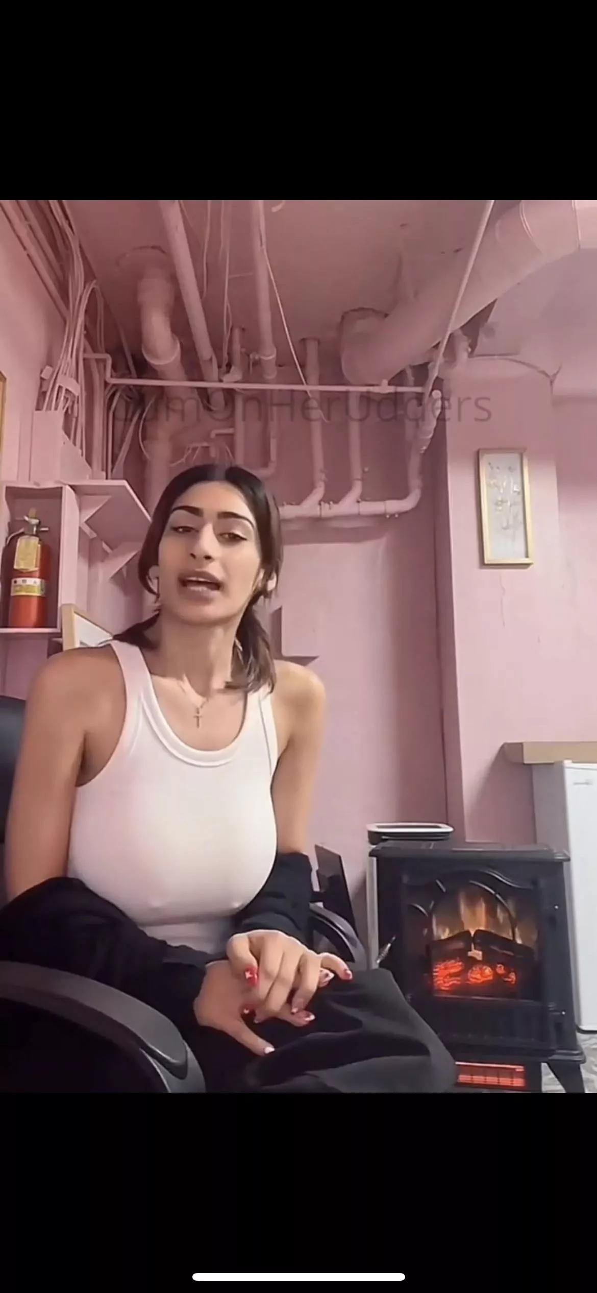 Anyone know who this is? posted by pizzthethird