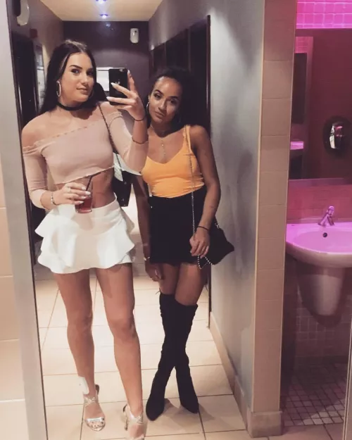 Black or white? by PlasticInside7073