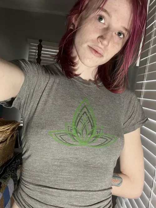 braless for life! by PaytenPeachy