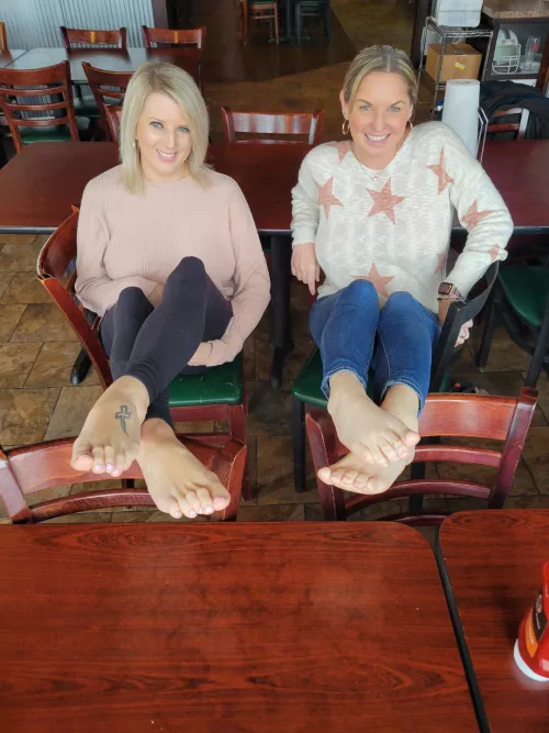 Can you focus on four feet at once? by officialbikininicole