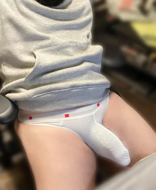 Can you see it? by PeachyAss2020