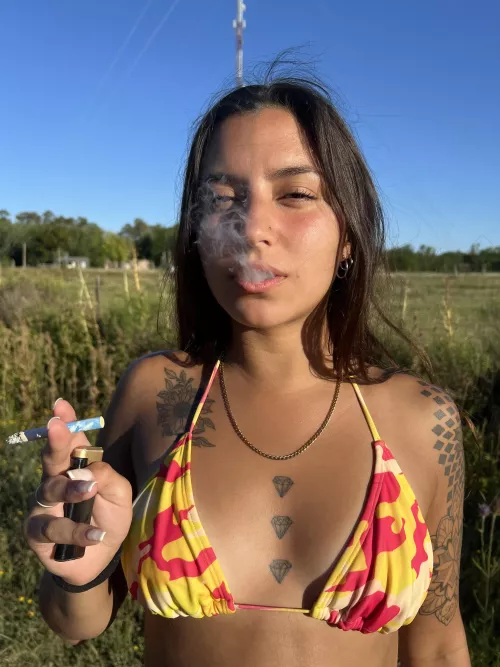 Do we smoke together? 😍 by Daph1313