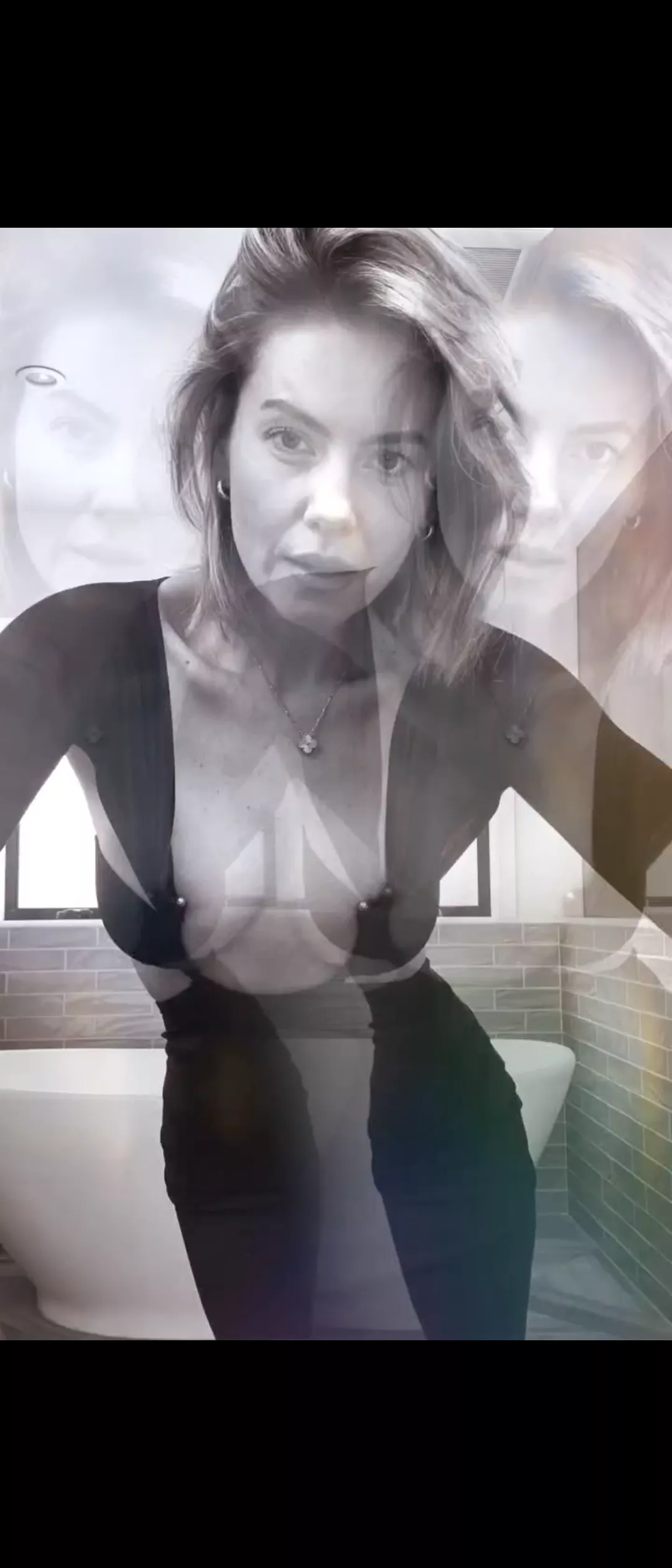 Elisha Cuthbert posted by jimbo147