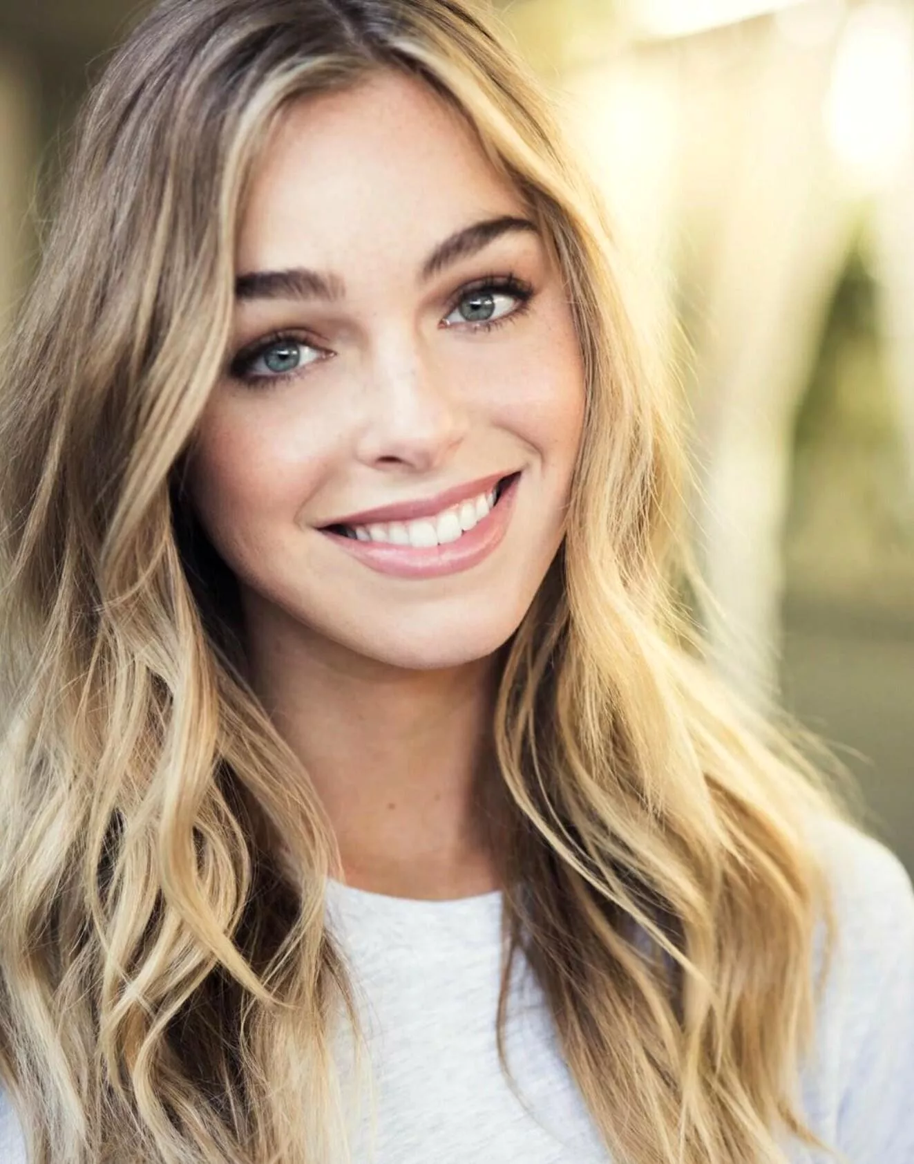 Elizabeth Turner posted by qwer5r