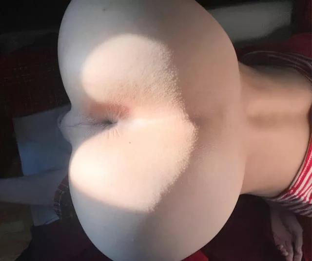 Ever tried a Filipina for breakfast? 💕 [19] posted by Lea_lovei