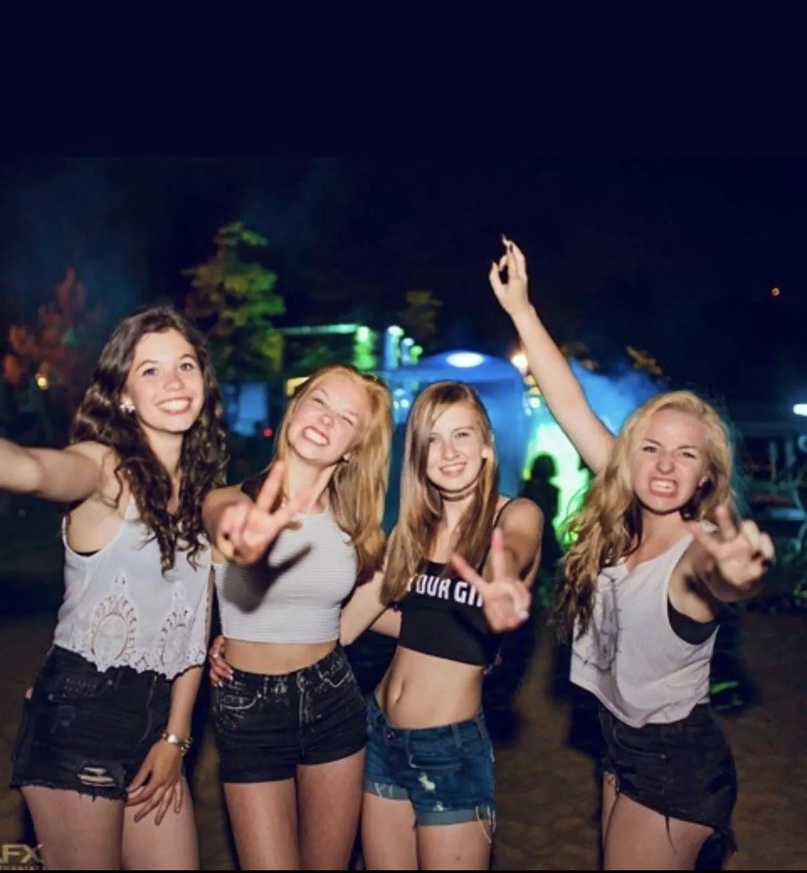 (f) Guess who I am. Im into older men so please tell me your age posted by Salty_Tune_9558