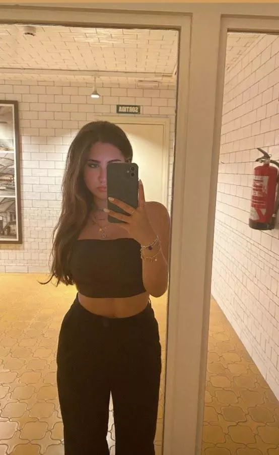 Fit and curvy posted by Financial-Shift-2259