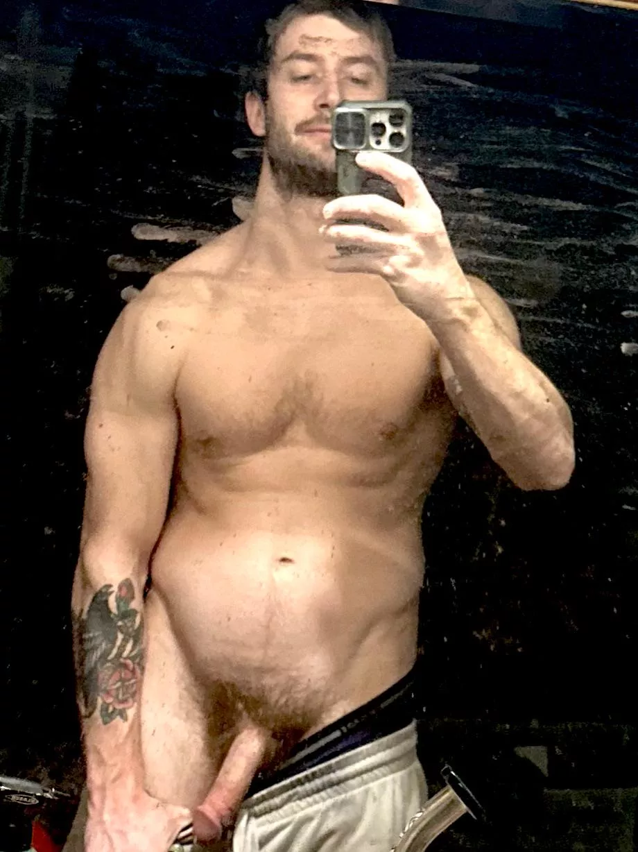 Good evening everyone. 😁 posted by Bigdirtking