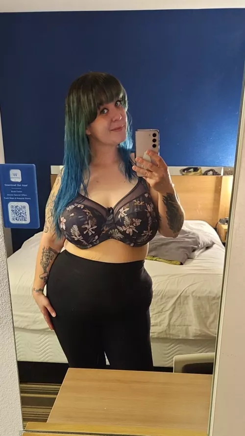 Have a wonderful day! 💋 by EllesCuteFeets