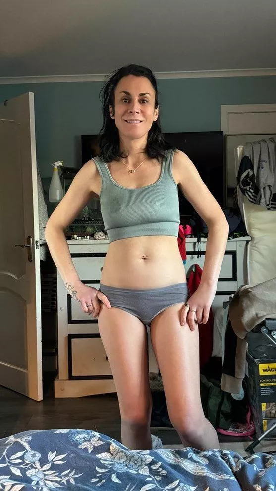 Hope you're all having a good Wednesday (f) 46 posted by dream_mom