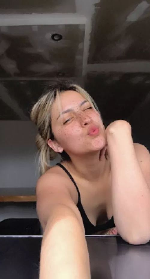 I look cute in this by securelyslalom