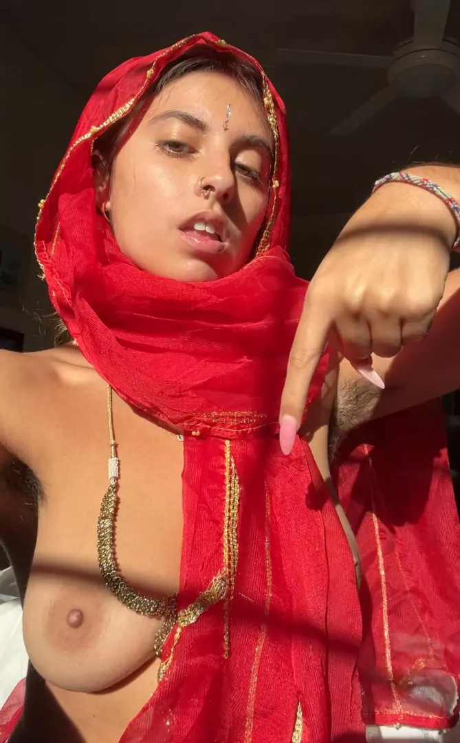 I need an I older man to eat this guju pussy by sexsoda