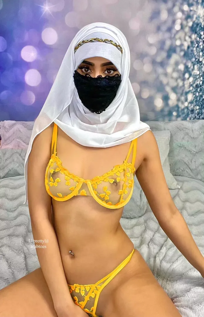 Innocent looking girls are always the filthiest posted by prettylilarabtoes