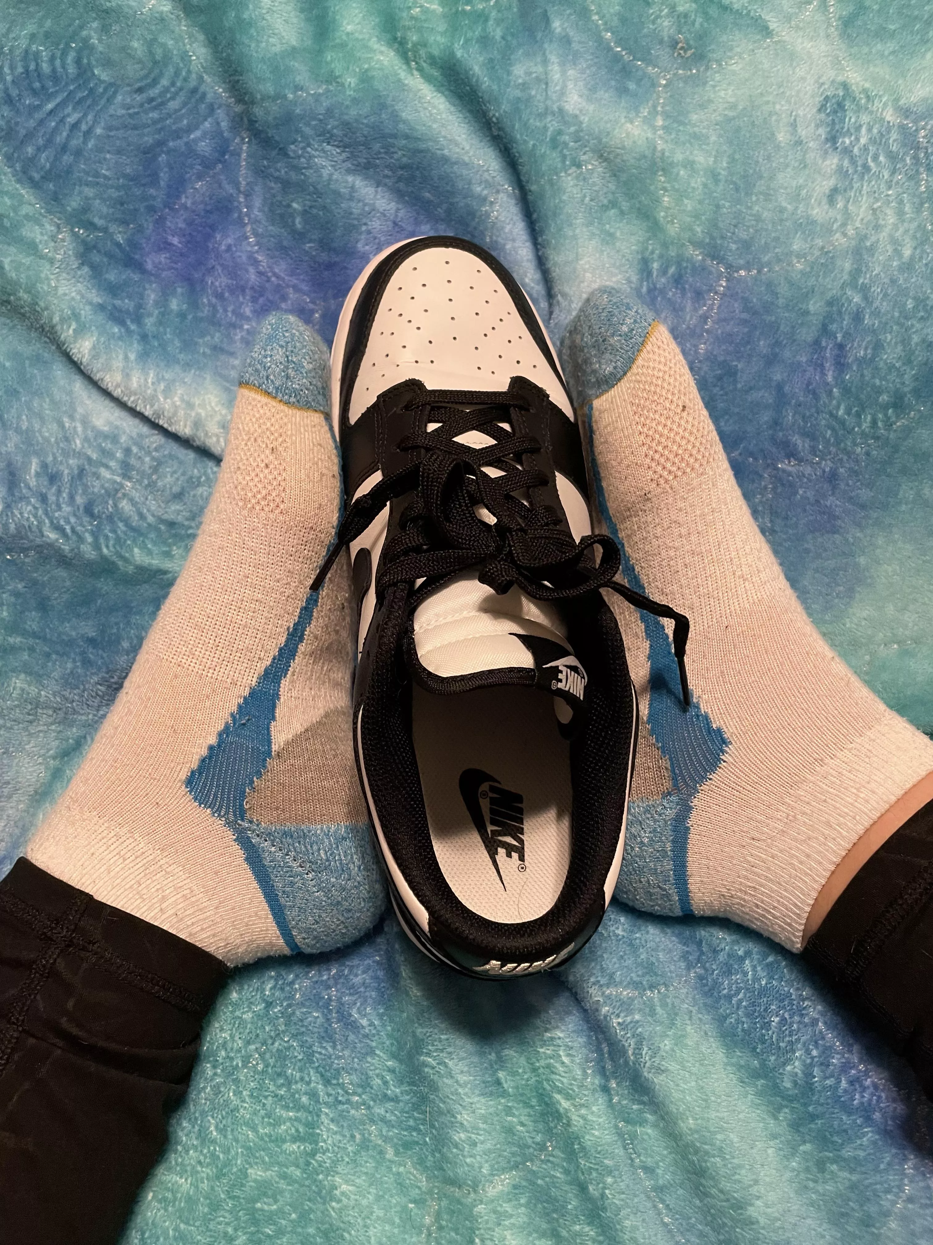 Its still warm in there, want to take a whiff? Its like an appetizer and my socks are the main course 🥰💕 posted by Tattoo_Goddess420