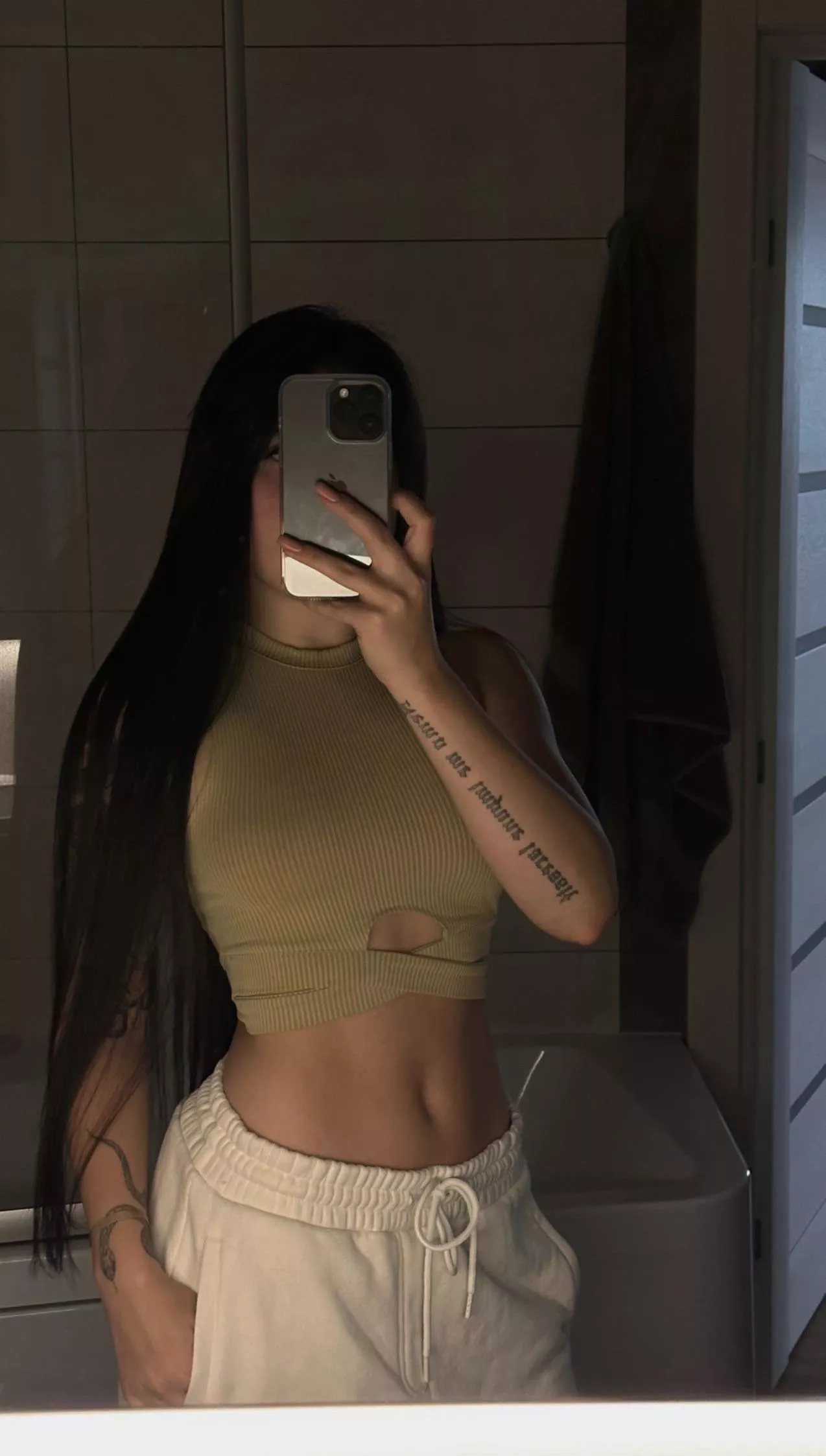 Just casually waiting for someone to join me posted by honeyaly