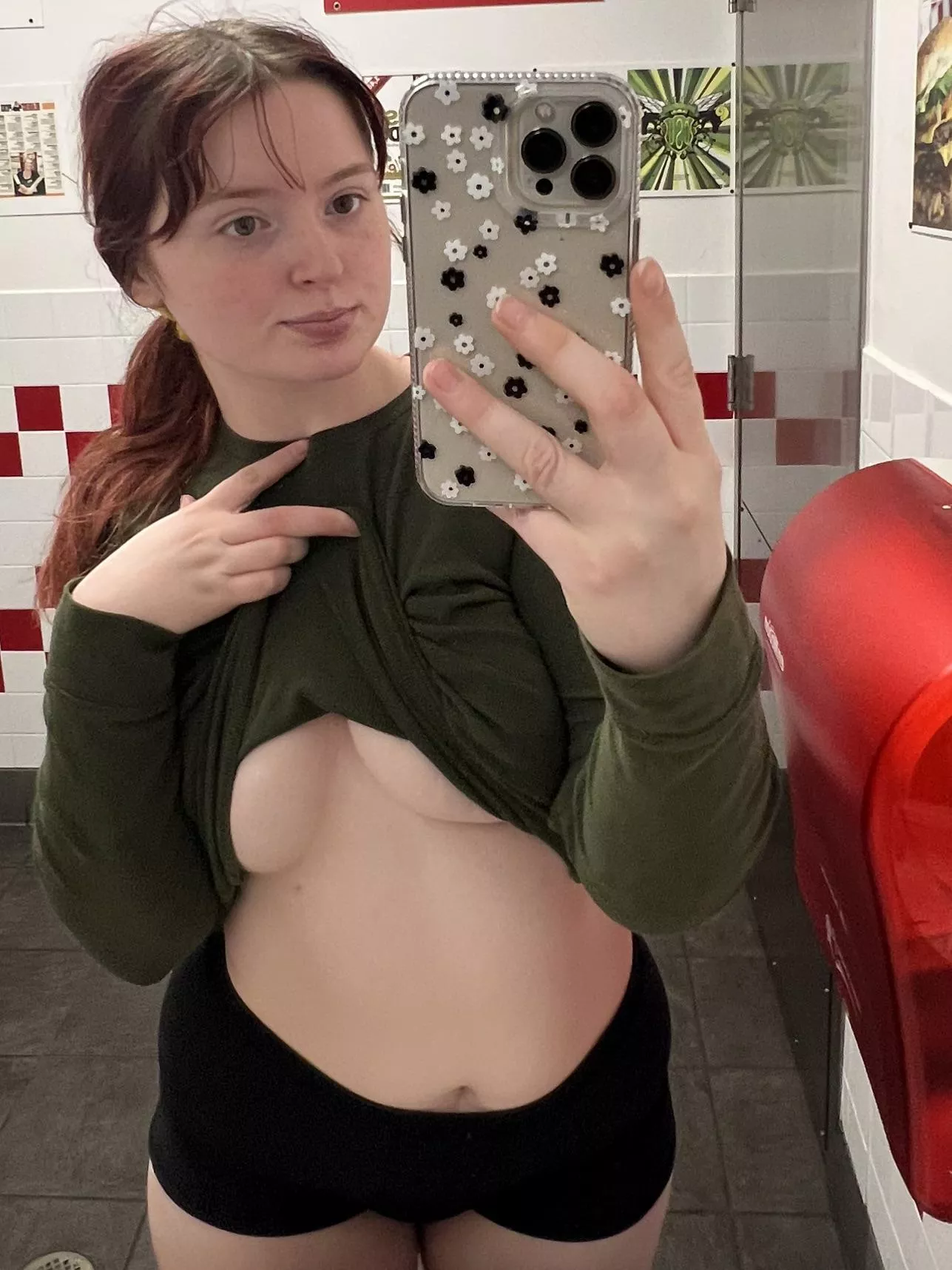 Just showing off my booba , nothing to see here [IRTR] posted by aella_luv