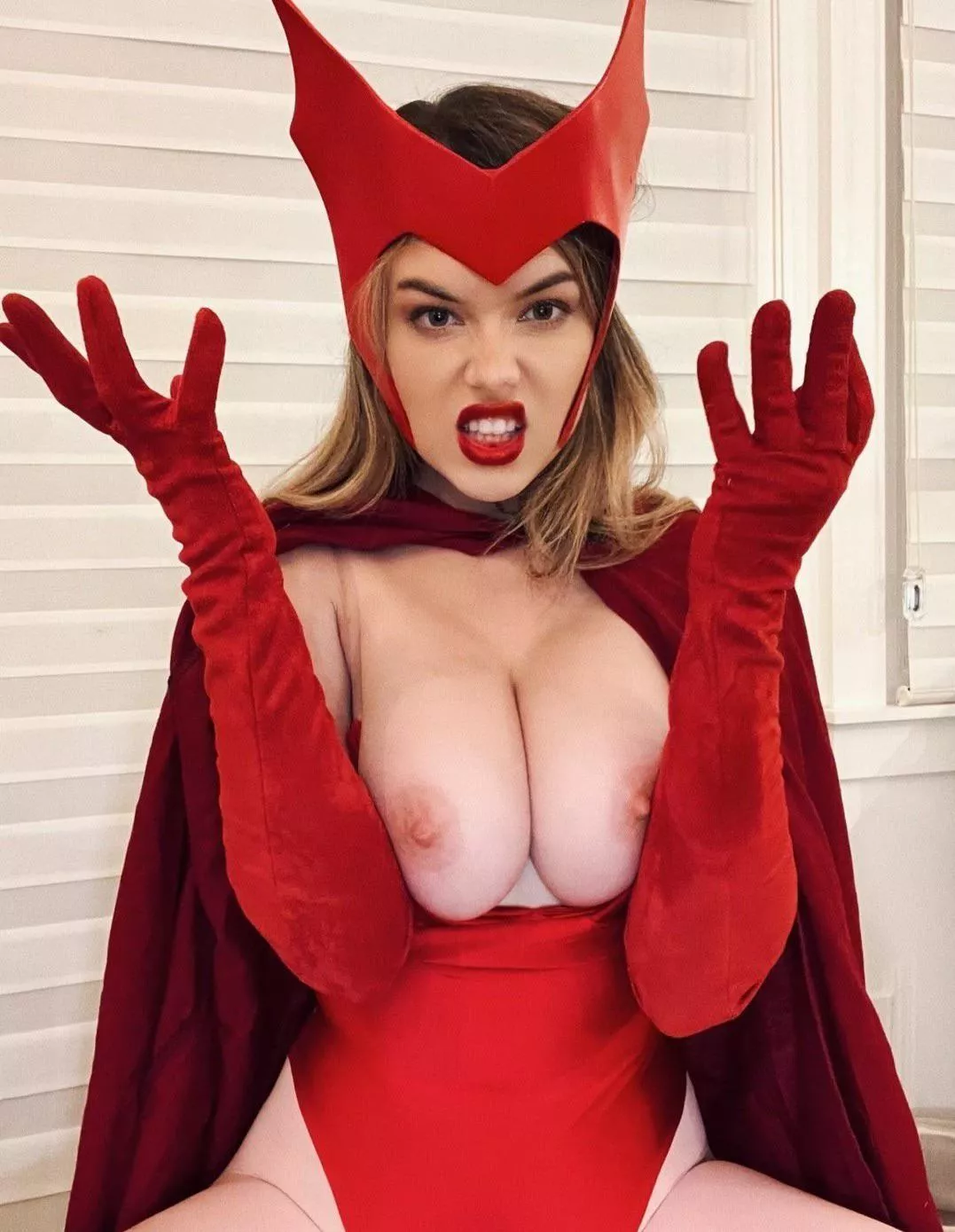 Lauren S as The Scarlet Witch posted by Alistair-Jack