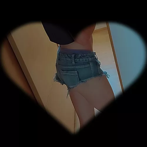 Love these lil shorts :) by N0thing_sus
