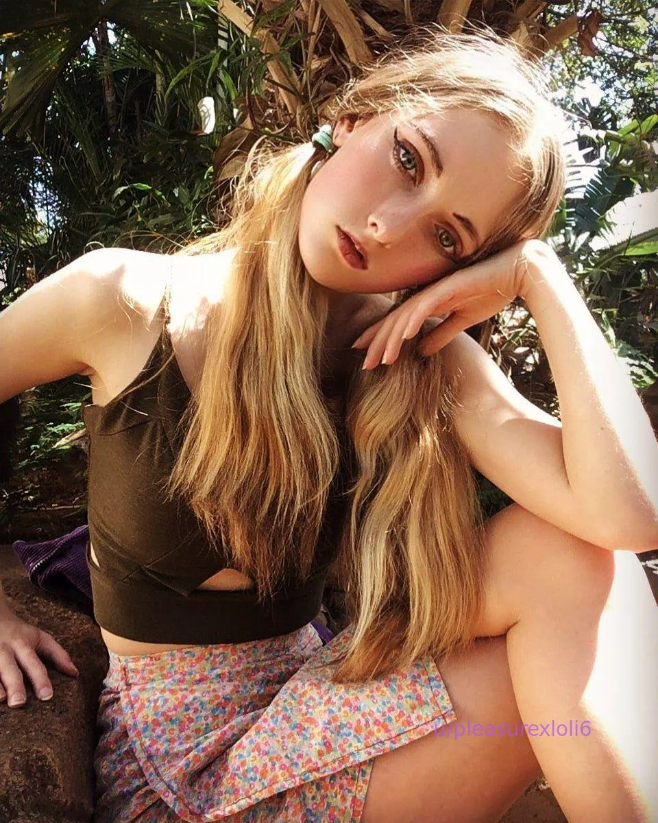 my gaze could make hearts beat fast F18 posted by pleasurexloli6