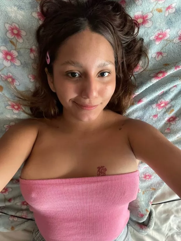 need someone to pop my cherry posted by awayUnseat519