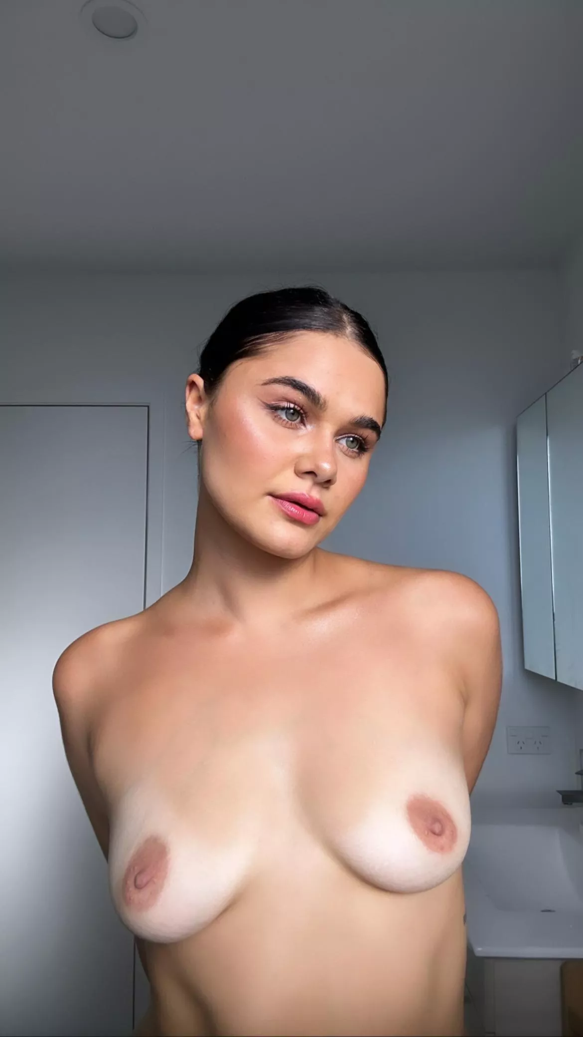 Single with a flat chest, sexy? posted by Pink_LOvere