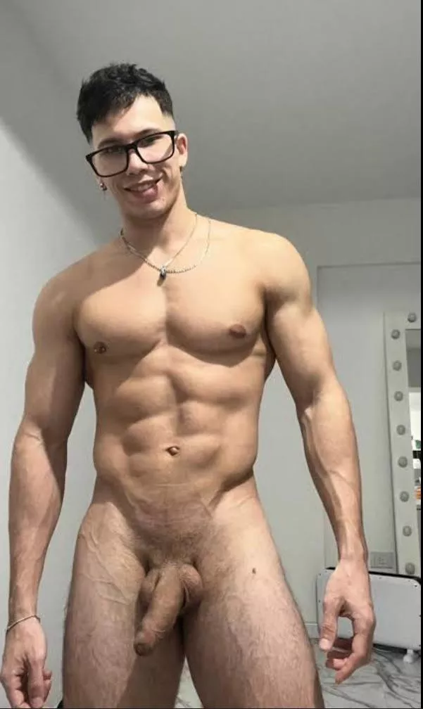 So hot 🥵🔥🍆 posted by New_Airport7271