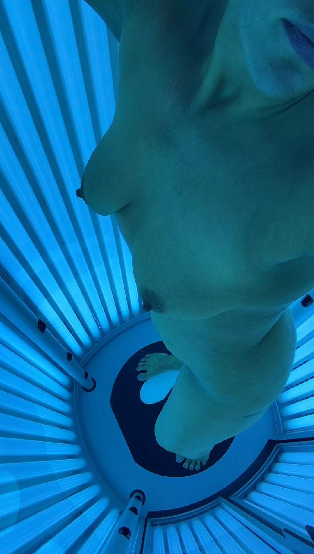 Tanning time is my favorite time posted by hough_courtney_