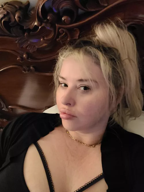 Wanna cum into my face or get me pregnant again? by TheRealBellaBelly