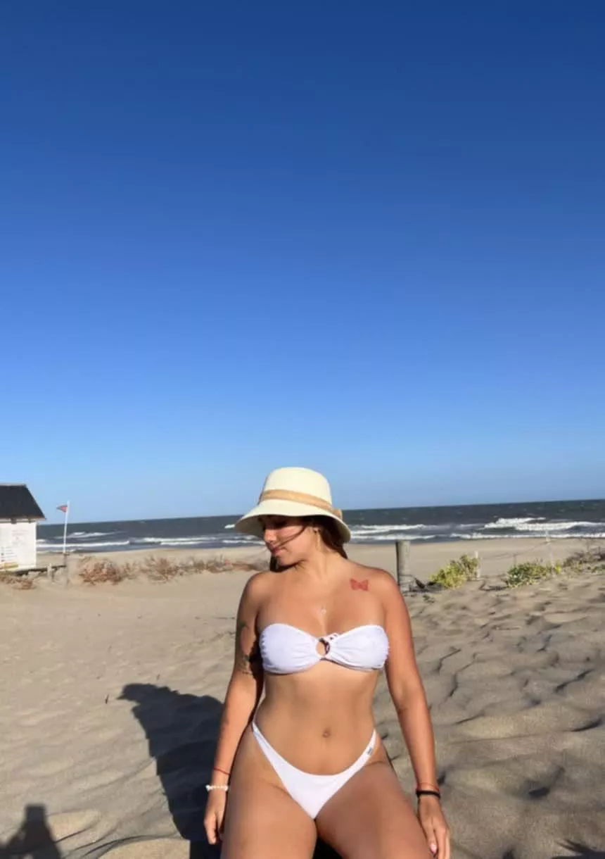 Wanna do something fun with me? posted by Evangeline_Violet