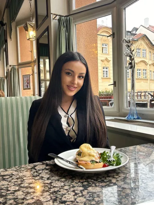 We can go here on our first date? by Emilia-Movie-Lover