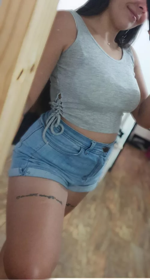 What do you think of my busty? by Lunatica2811