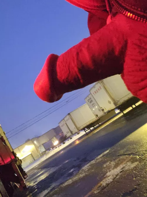 Wishing someone would drive by and see me by Rex_Uru