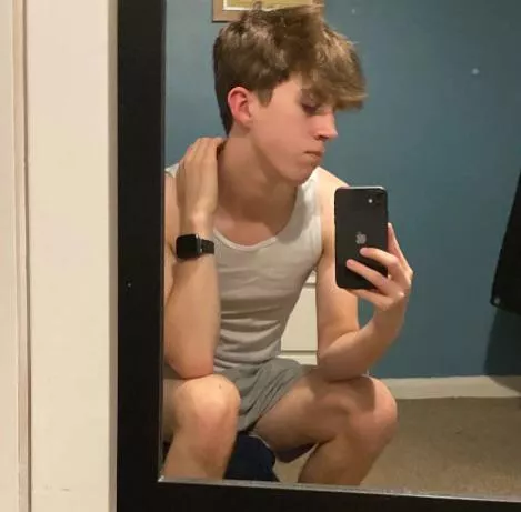 Working out a bit more to feel better about myself ❤️‍🩹 posted by hydroxynitriIe