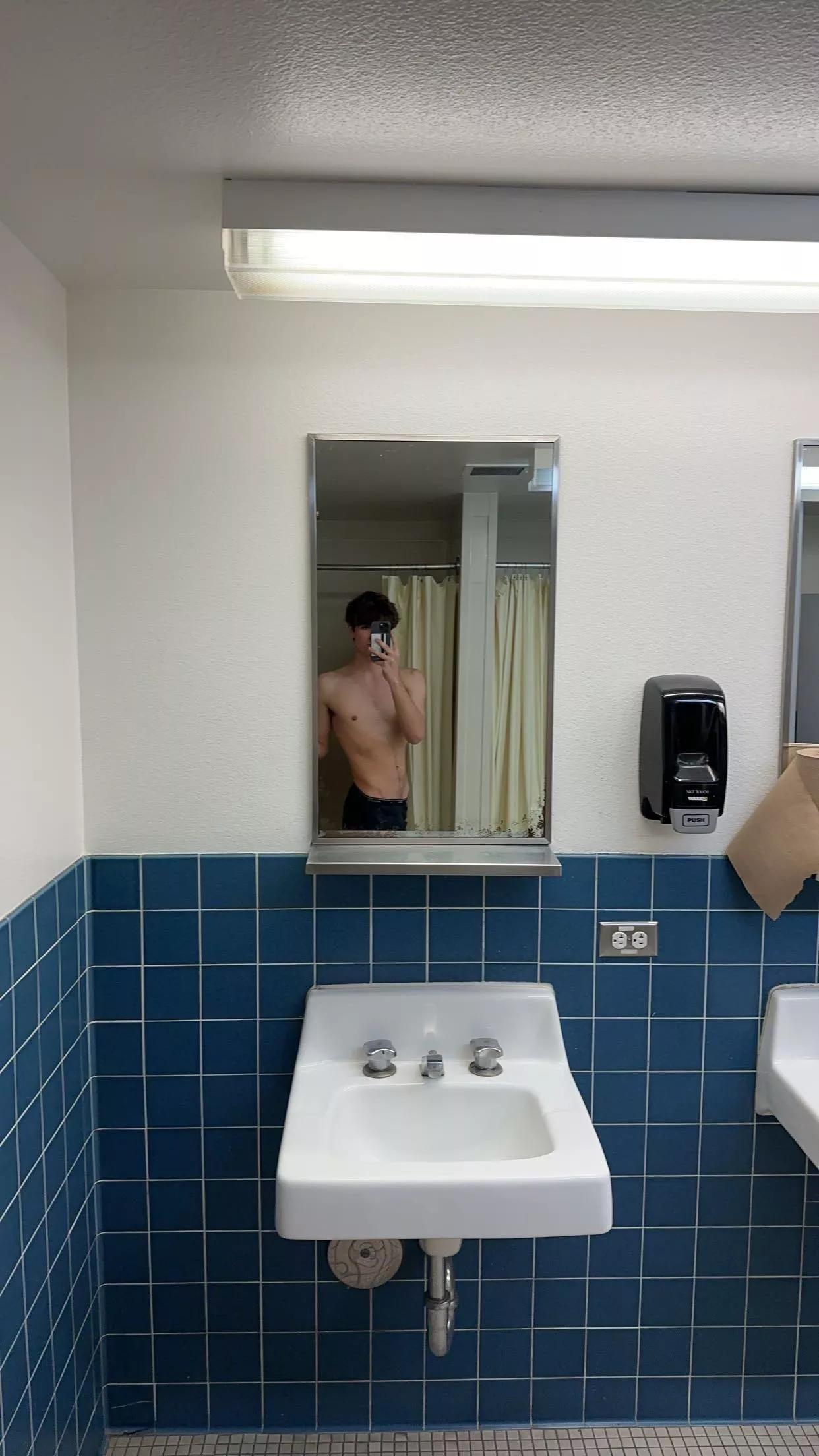 19 horny jerking off looking for hot bros to join me @daveywa1010 posted by Suitable-Archer-2536