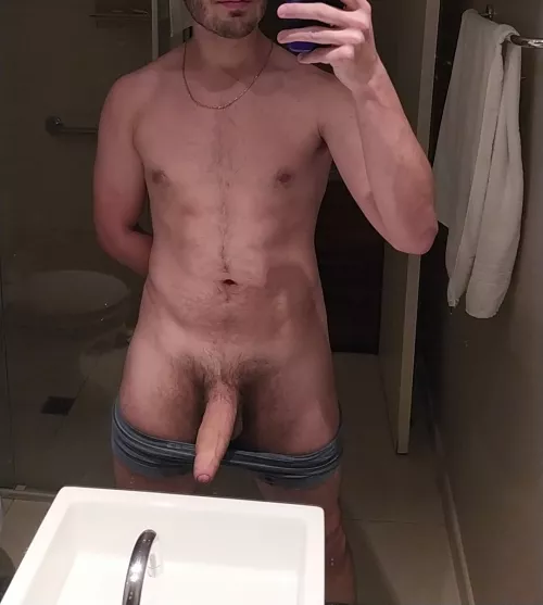 30 bi vers looking for other hung guys. SC latinhigh by mtscv