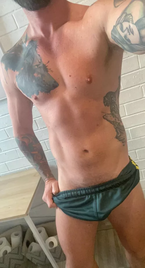 [35] who wants to come workout with me? by CurrentSilver2142