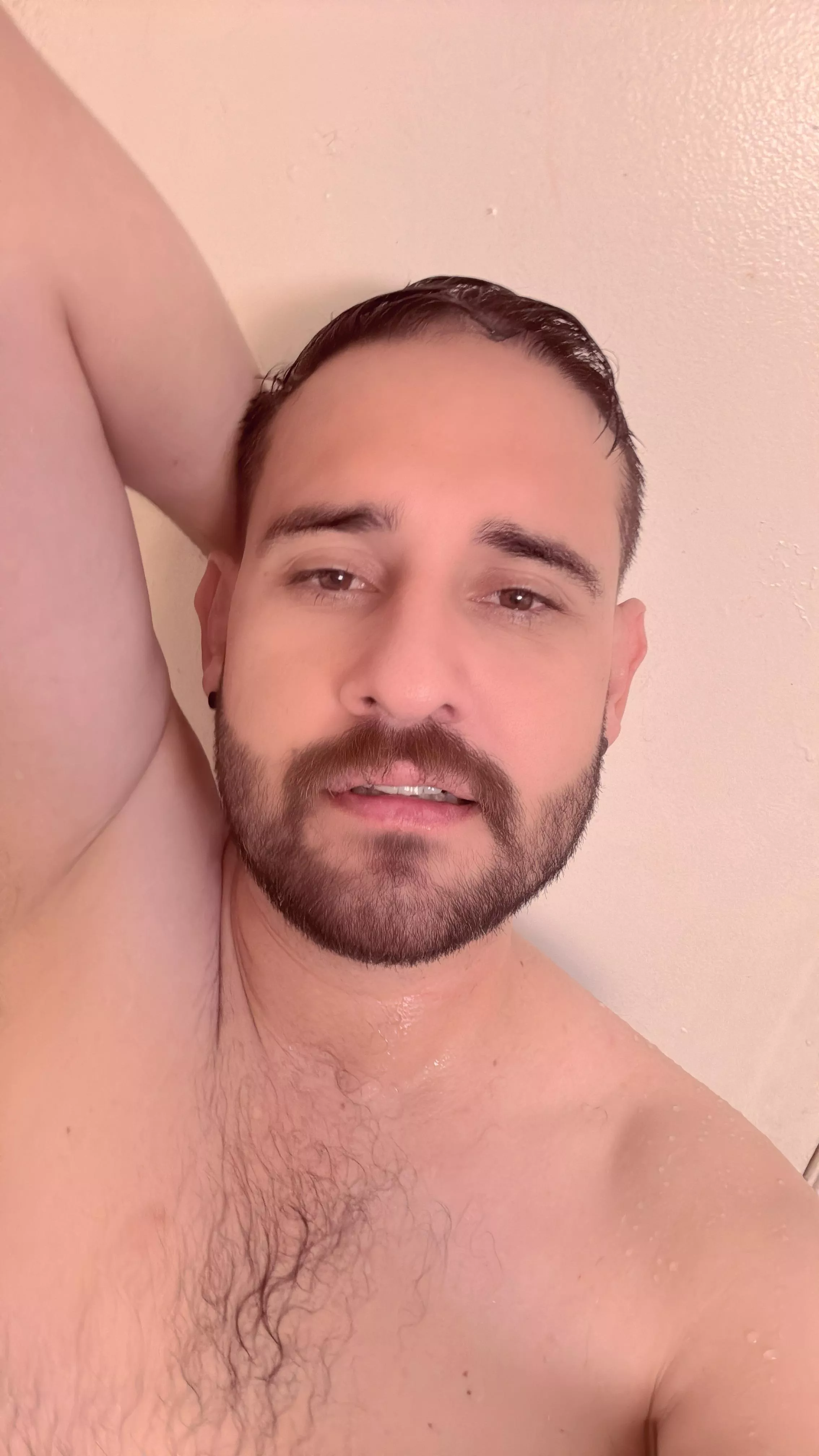 Am I ugly? posted by IndependentFine2714