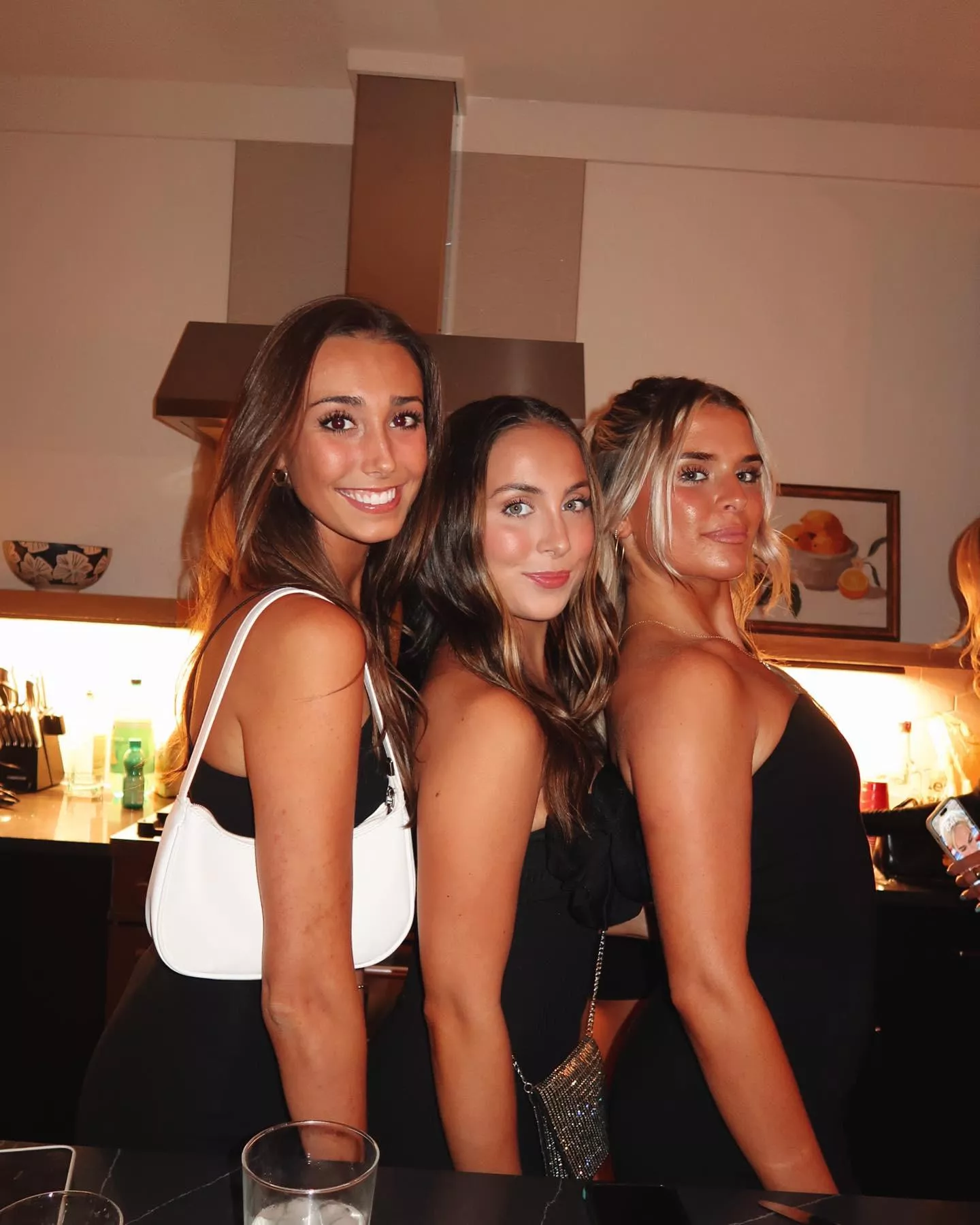 Cuties in the Kitchen posted by juanathanluis