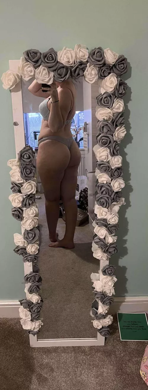 Does my butt look good in this?😜 by lilymai1993