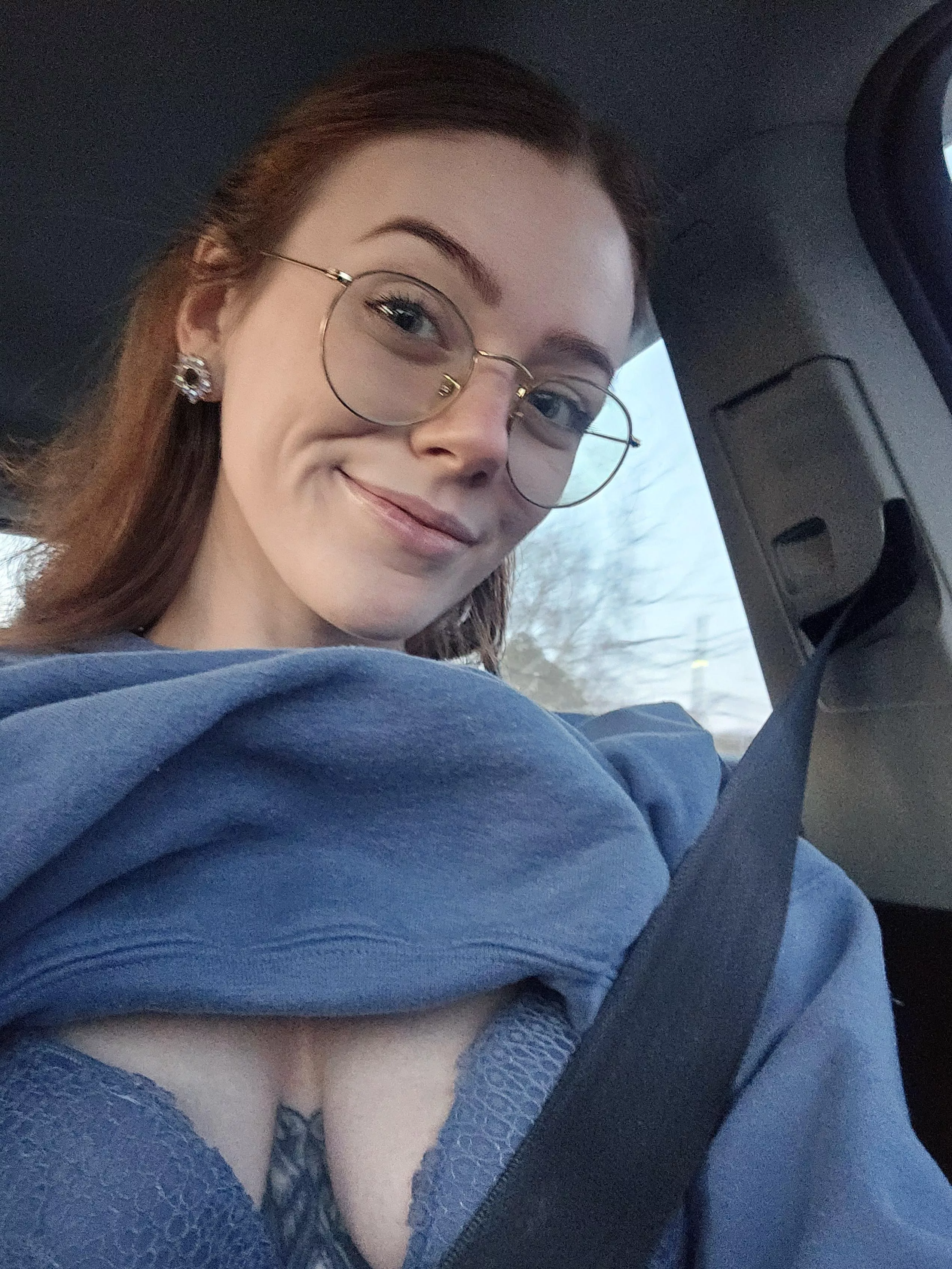 Dressing cute to balance out the bad week posted by ashendeavorss