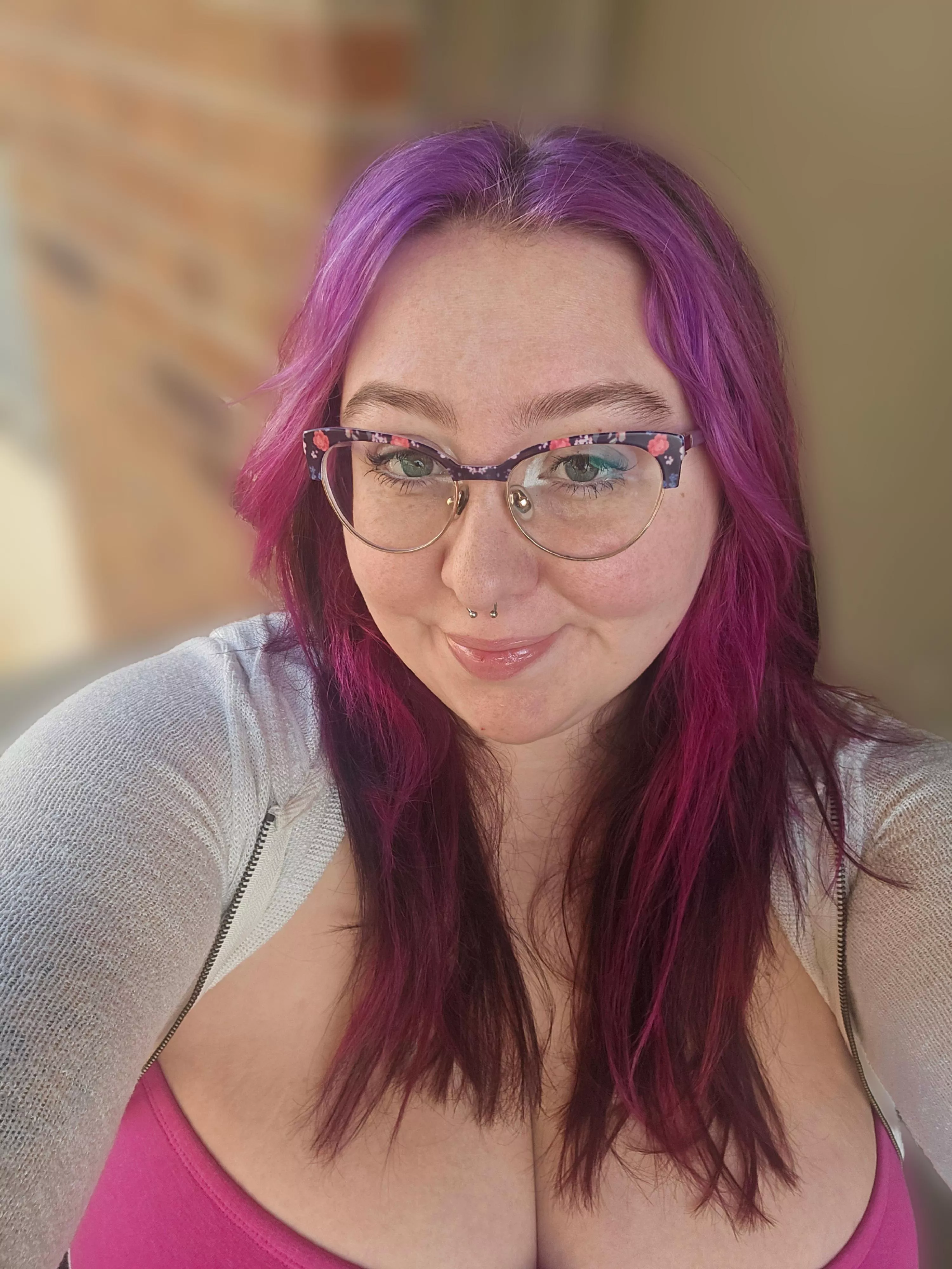 happy friday, have a great weekend 💗💗 posted by sapphiremelonz